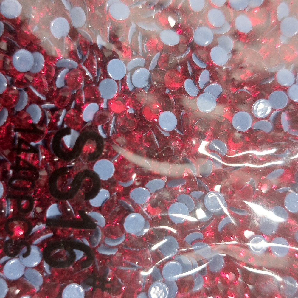Red HotFix Rhinestones SS16 - Picture 3 of 3